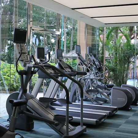 Hong Kong Gold Coast Hotel Dış mekan fotoğraf A gym at a hotel