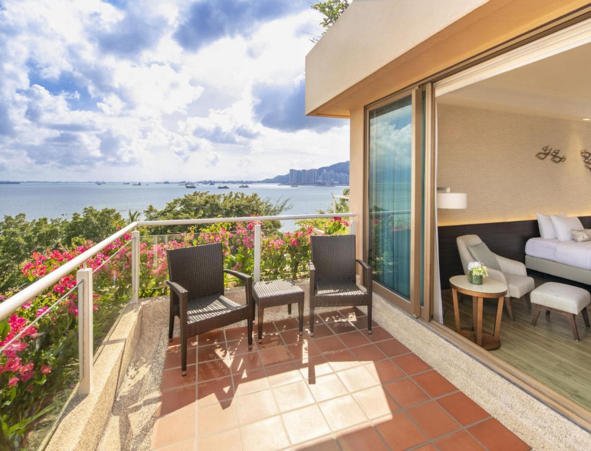 Hong Kong Gold Coast Hotel Dış mekan fotoğraf Deluxe Ocean View Room