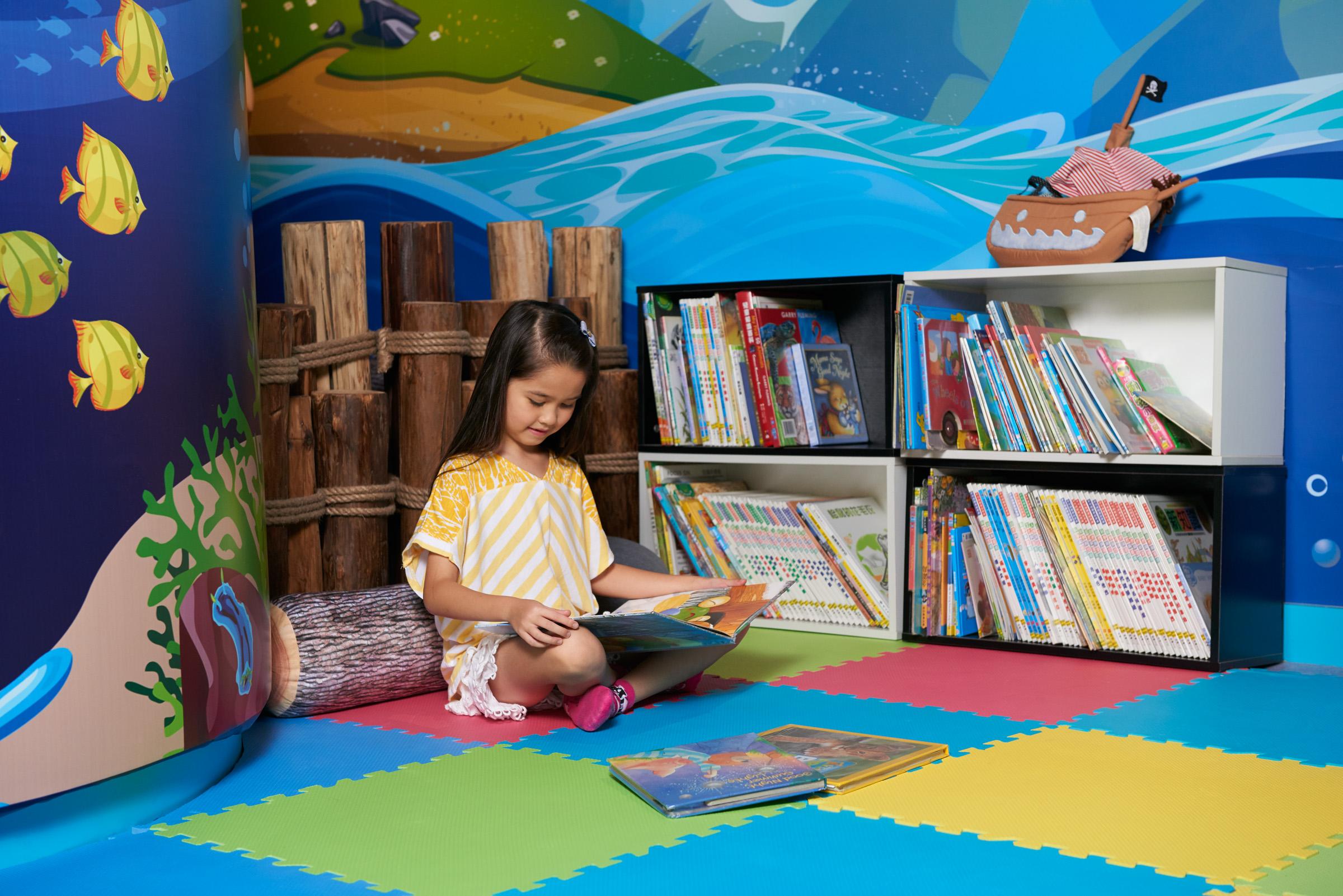 Hong Kong Gold Coast Hotel Dış mekan fotoğraf Library at the Children's Museum of Oak Ridge