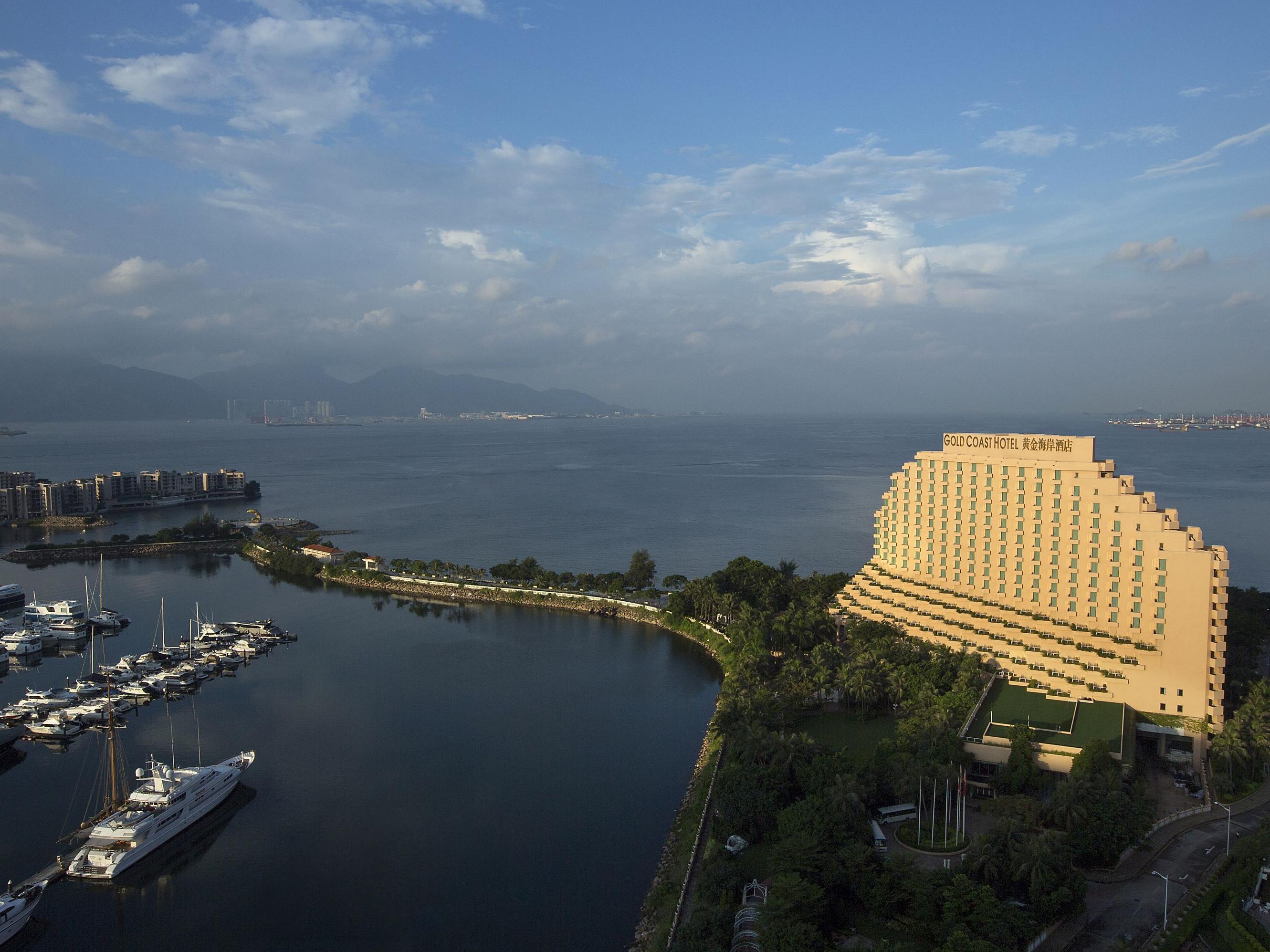 Hong Kong Gold Coast Hotel Dış mekan fotoğraf The InterContinental Hong Kong
