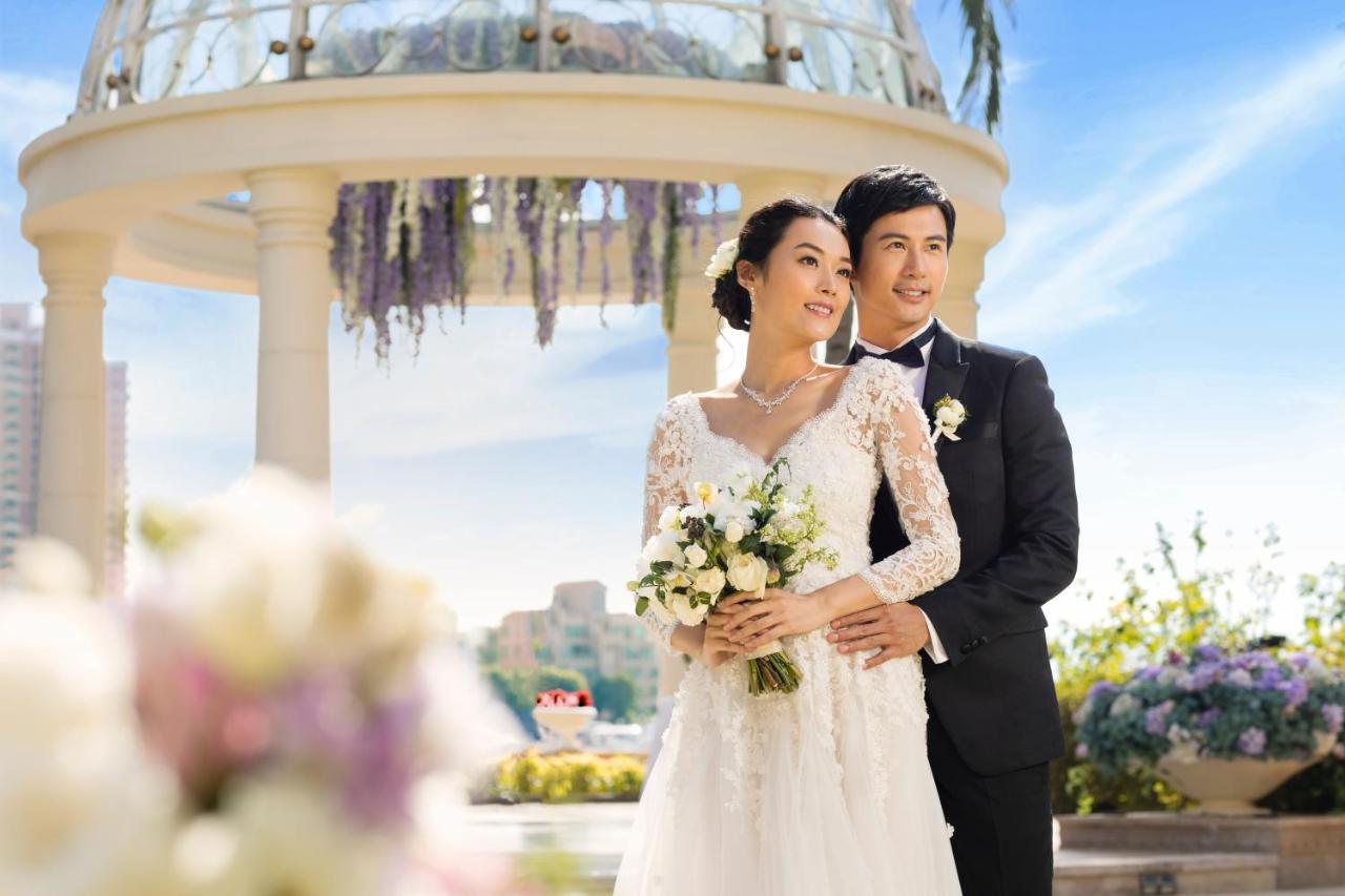 Hong Kong Gold Coast Hotel Dış mekan fotoğraf Wedding in China